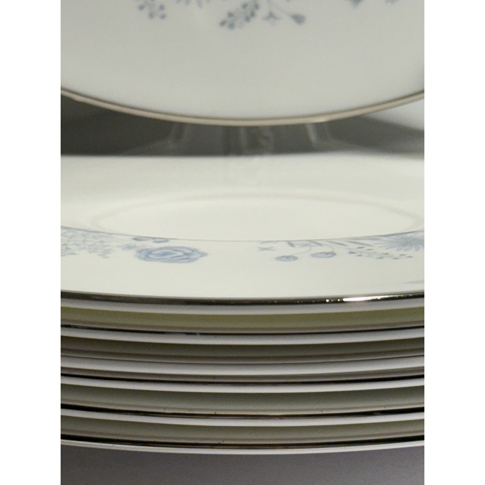 Wedgwood Belle Fleur Bone China Dinnerware Set Plates & Bowl Made England - Picture 3 of 14